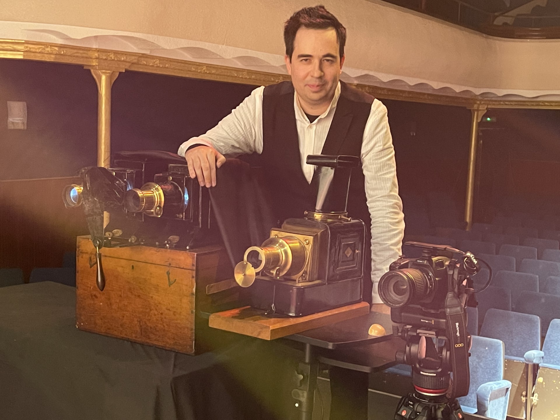 EL ARTE DE LA LUZ Y LA SOMBRA